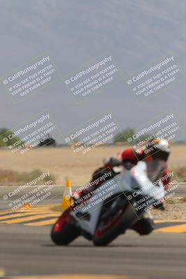 media/Sep-30-2023-SoCal Trackdays (Sat) [[636657bffb]]/Turn 15 (1120am)/